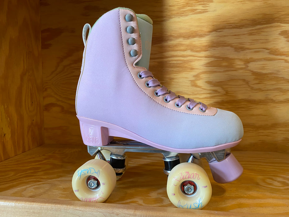 *Warehouse Sale* Chaya Sample Skates