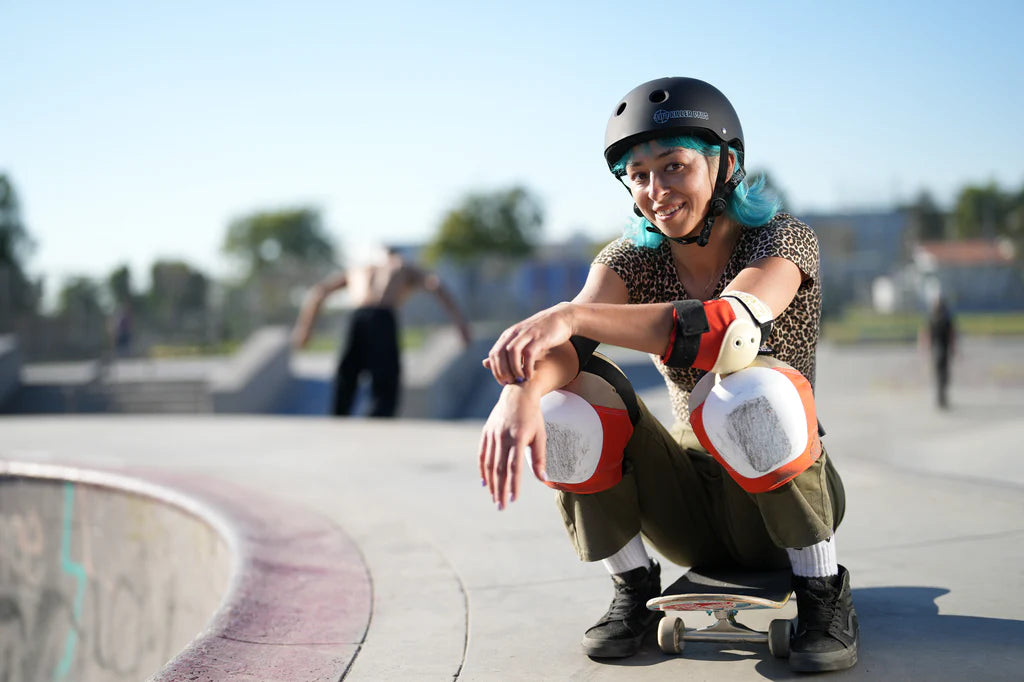 187 Adult Six Pack - Lizzie Armanto